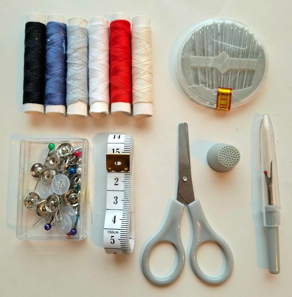 Art.64322 Necessaire cucito da viaggio